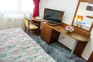 Отель Hotel Parc Sibiu Сибиу Двухместный номер с 2 отдельными кроватями-3