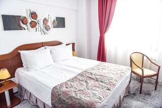 Отель Hotel Parc Sibiu Сибиу Двухместный номер с 2 отдельными кроватями-6